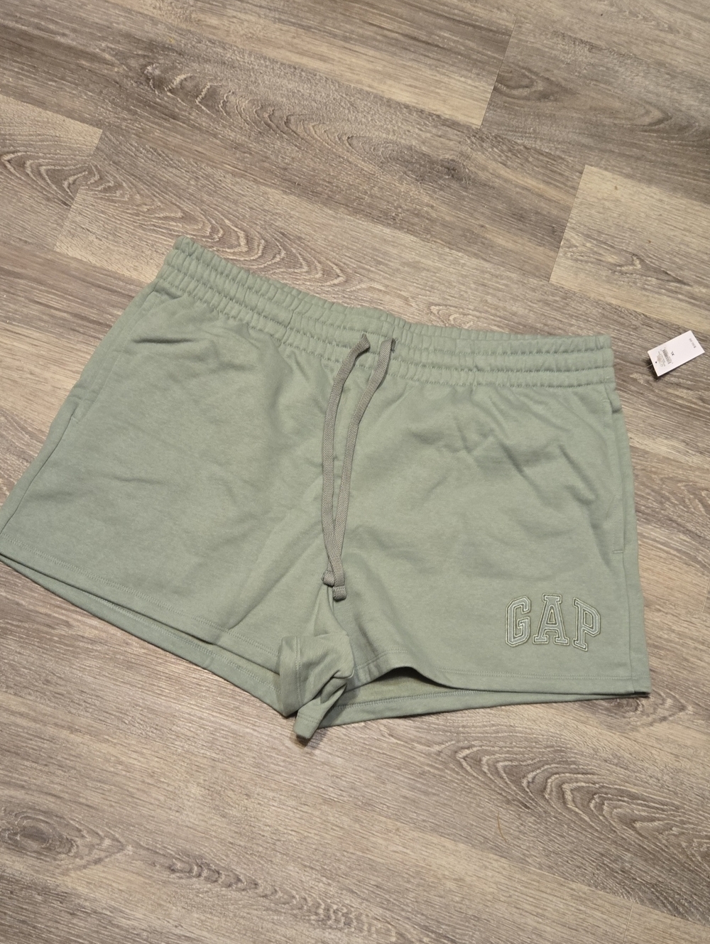 NWT Gap Sage Green Logo Sweatshorts XL